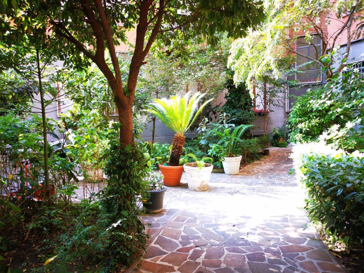 Spacious Apartment 50 Meters From The Metro 밀라노 외부 사진