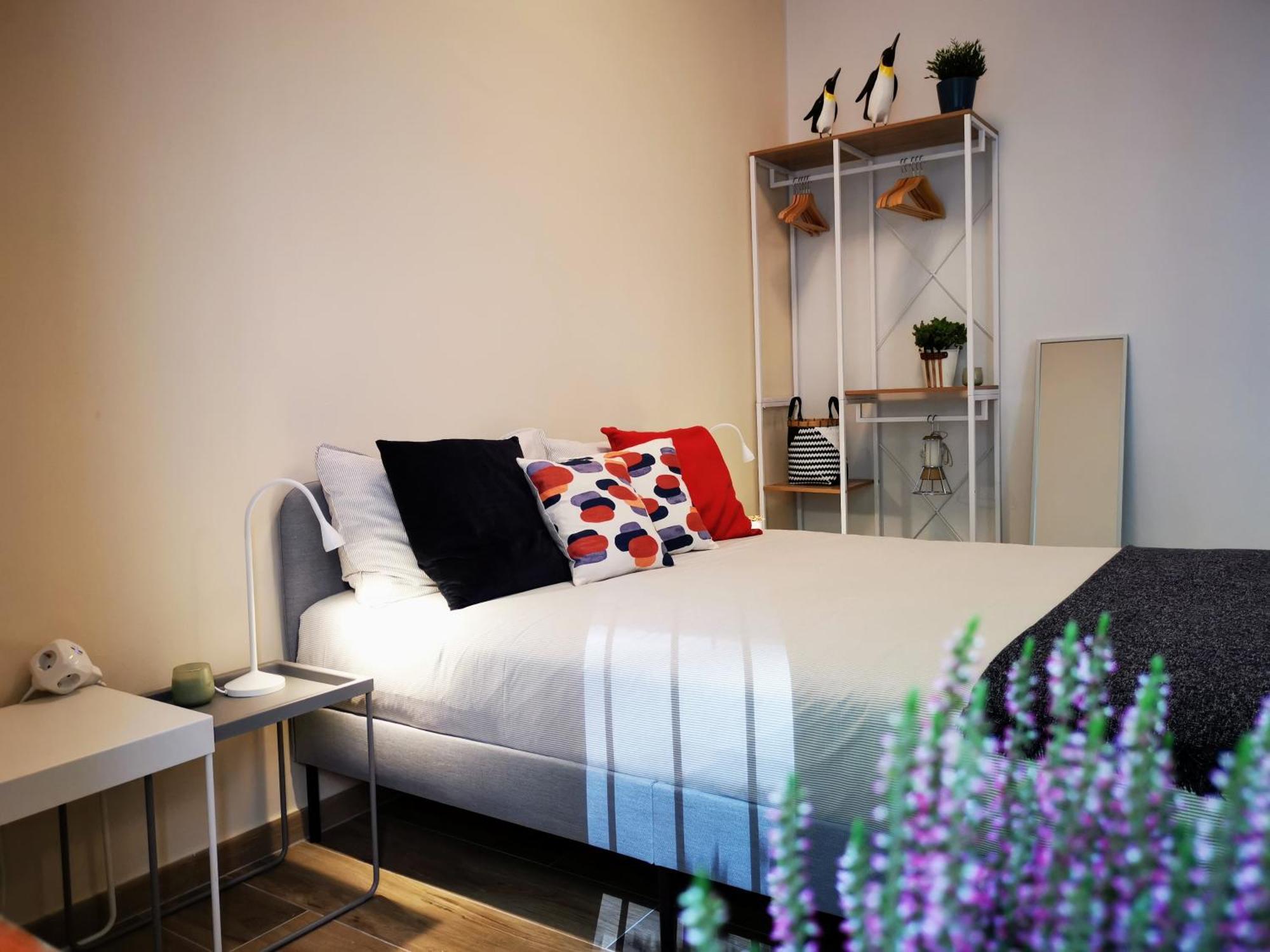 Spacious Apartment 50 Meters From The Metro 밀라노 객실 사진