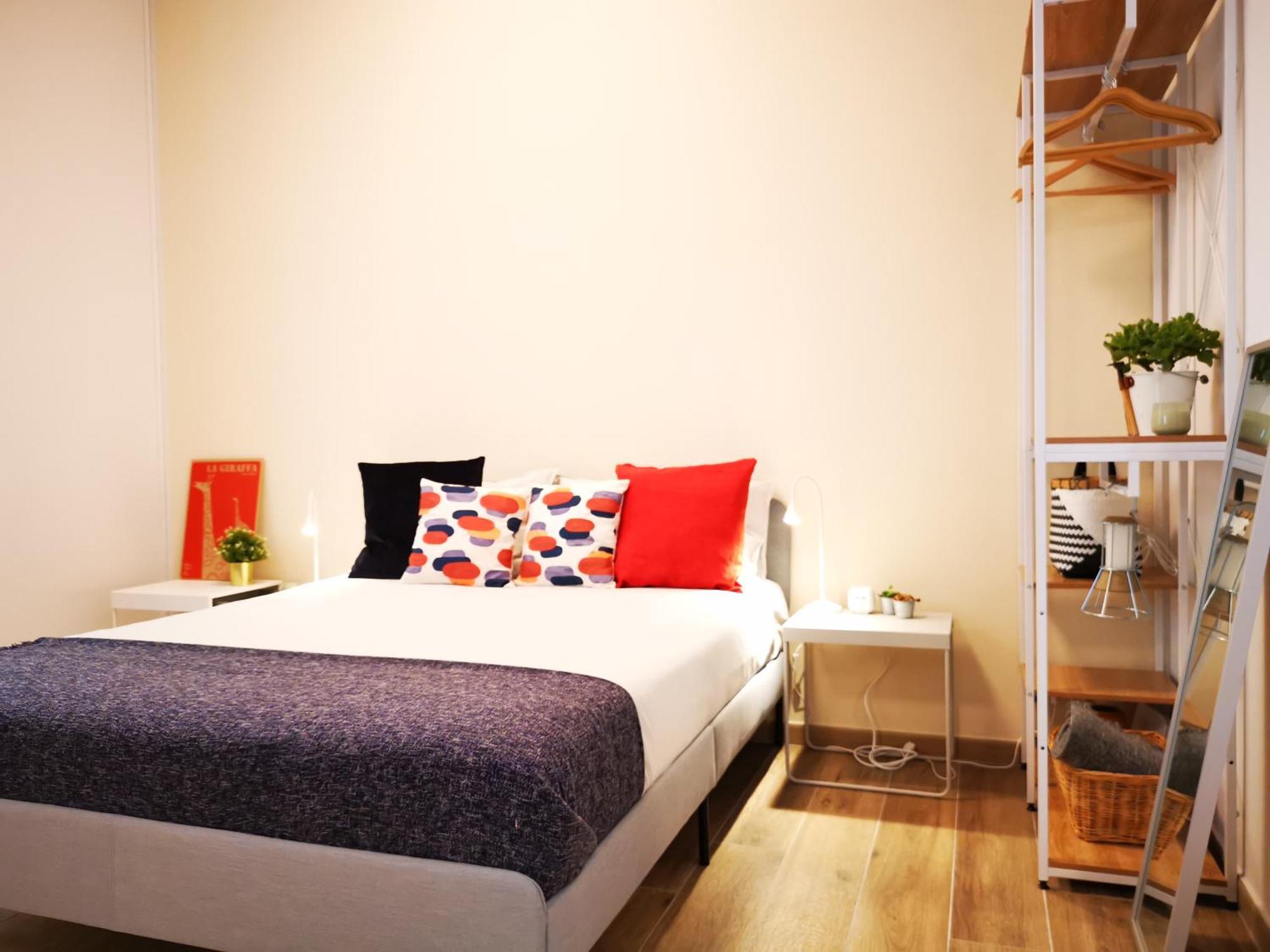 Spacious Apartment 50 Meters From The Metro 밀라노 객실 사진